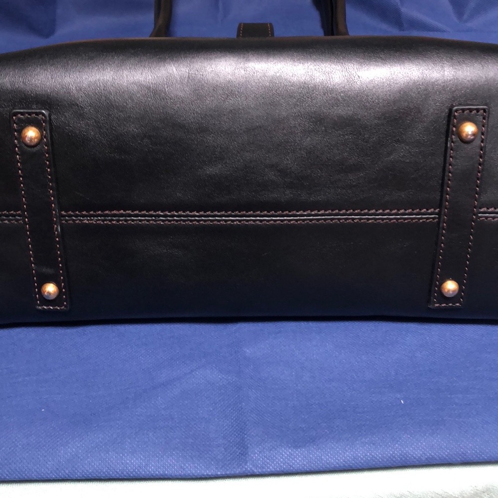Dooney & Bourke - Picture 10 of 11